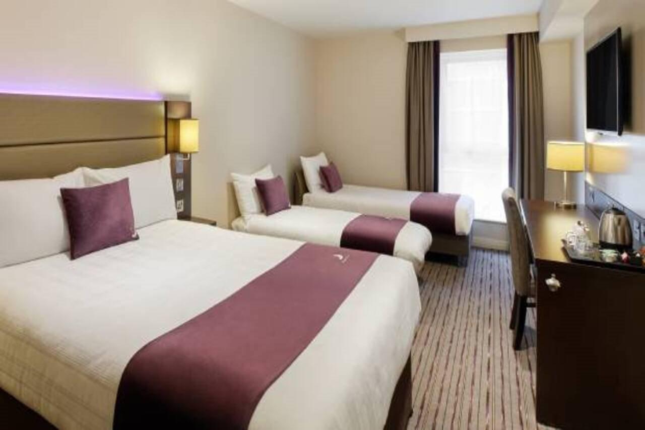Premier Inn Wirral - Heswall Dış mekan fotoğraf