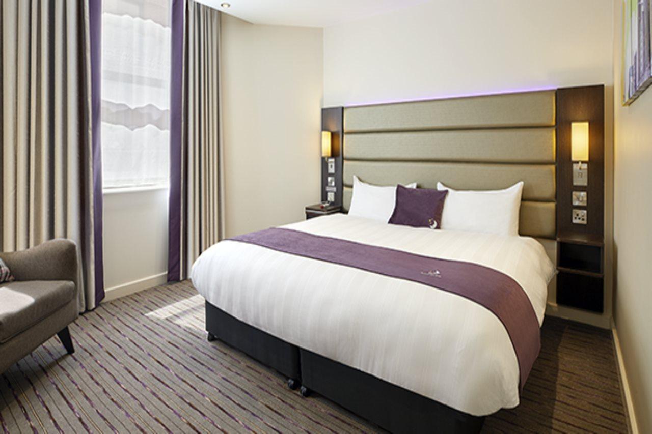 Premier Inn Wirral - Heswall Dış mekan fotoğraf