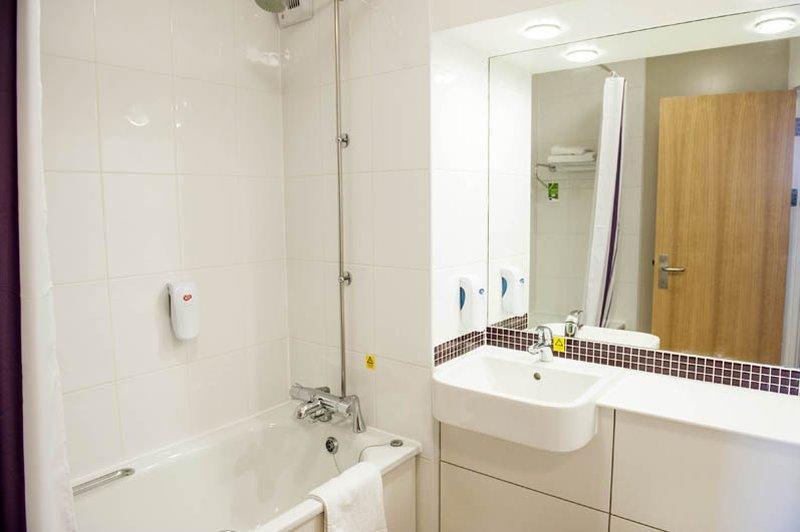 Premier Inn Wirral - Heswall Dış mekan fotoğraf